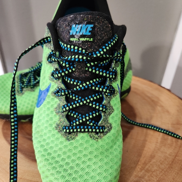 NEW Nike Rival XC sneakers - Picture 6 of 8